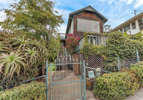 315 4th St, Sausalito, CA 94965 .